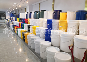 日本美女嫩穴影院吉安容器一楼涂料桶、机油桶展区
